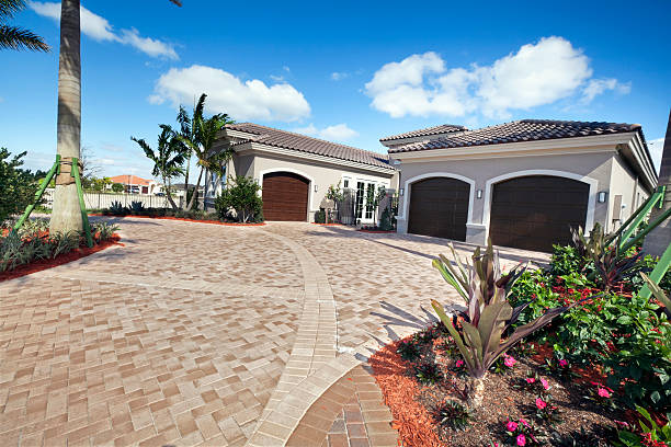 Best Driveway Paving Contractor  in Lake Los Angeles, CA
